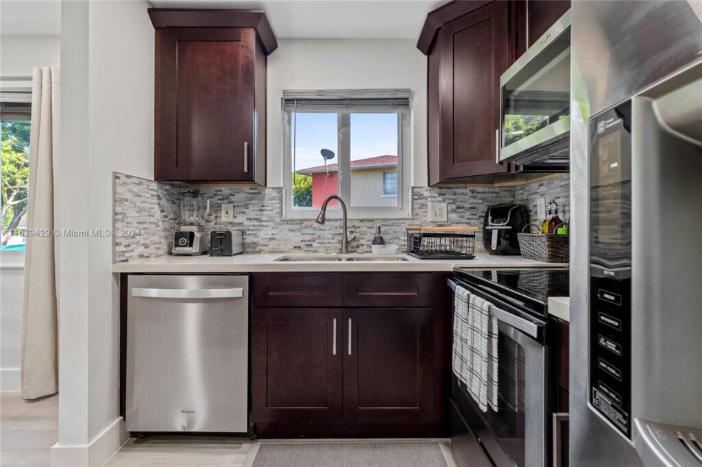 18606 SW 100th Ave # 18606, Cutler Bay FL 33157
