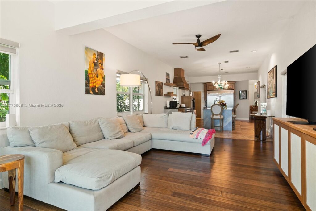 120 Coco Plum Rd S, Key Largo FL 33037