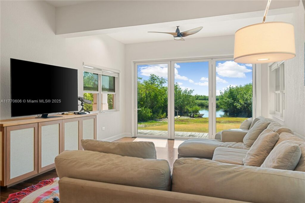 120 Coco Plum Rd S, Key Largo FL 33037