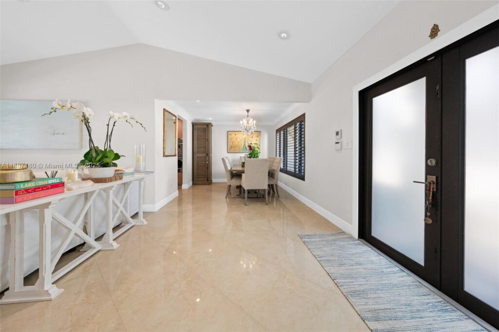 6420 SW 63rd Ter, South Miami FL 33143