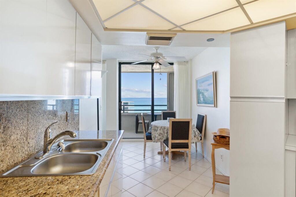3560 S Ocean Boulevard # 6, South Palm Beach FL 33480