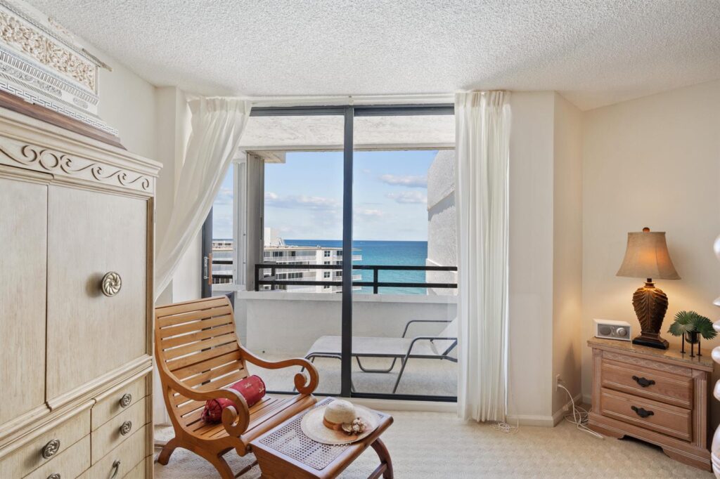 3560 S Ocean Boulevard # 6, South Palm Beach FL 33480