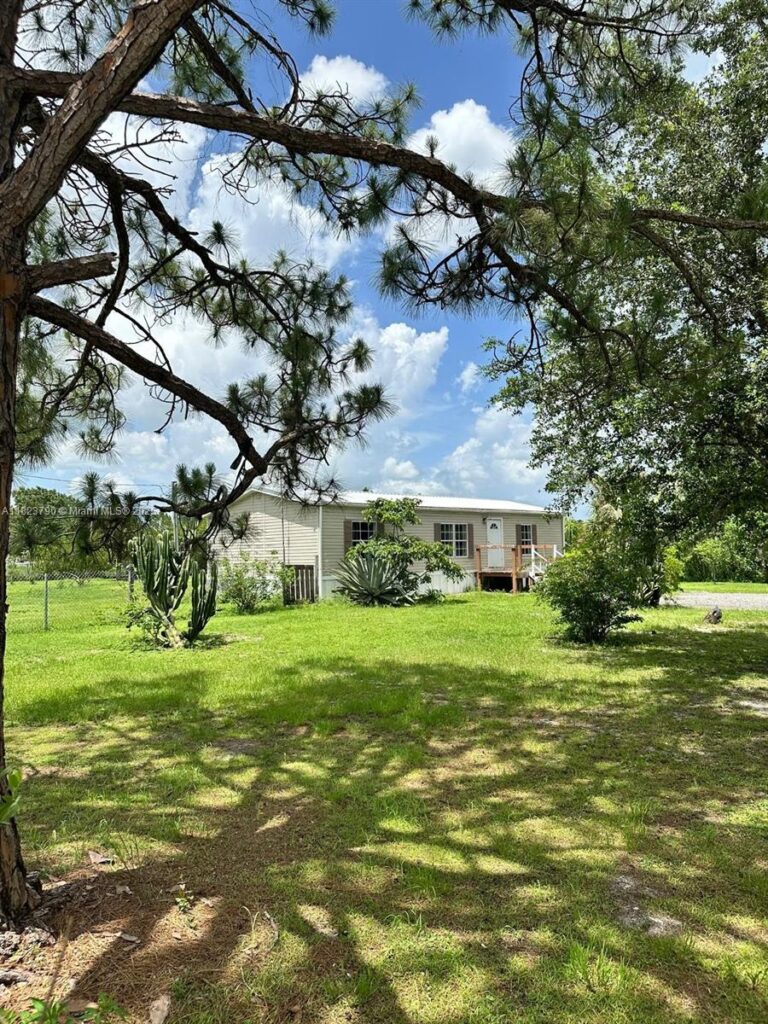 451 Bald Cypress, Clewiston FL 33440