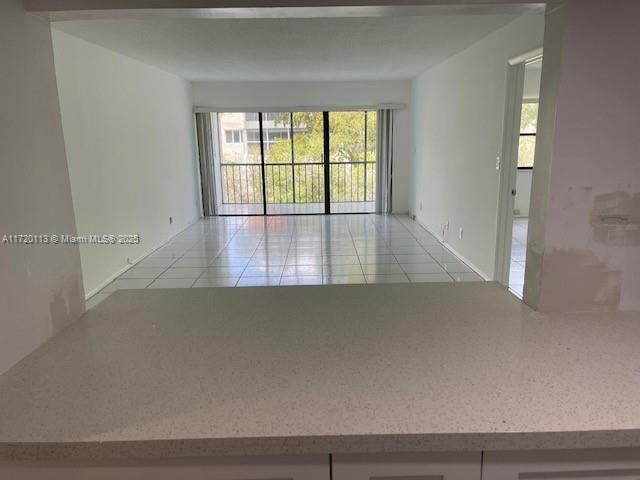 301 Racquet Club Rd # 201, Weston FL 33326