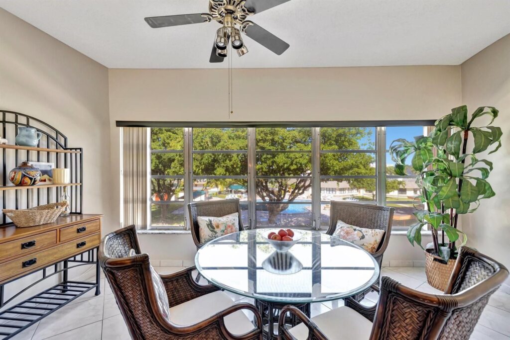 4270 NW 40th Street # 302, Lauderdale Lakes FL 33319