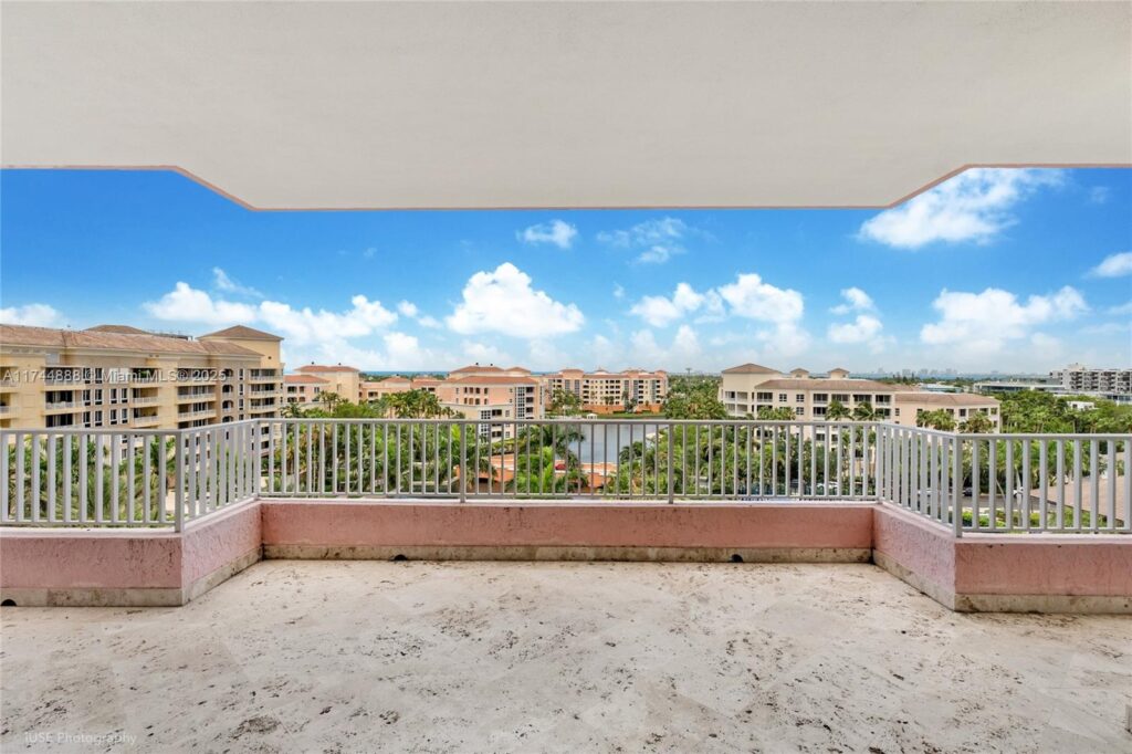 785 Crandon Blvd, Key Biscayne FL 33149
