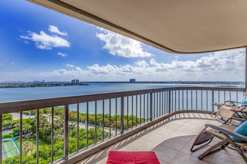 5380 N Ocean Drive # A, Singer Island FL 33404