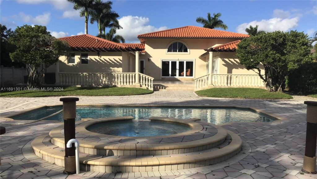 13460 SW 32nd ST, Kendall FL 33175