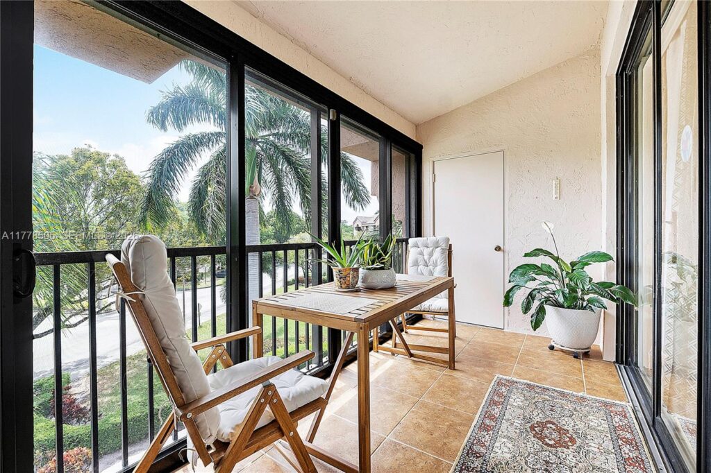 4101 E Coral Tree Cir # 313, Coconut Creek FL 33073