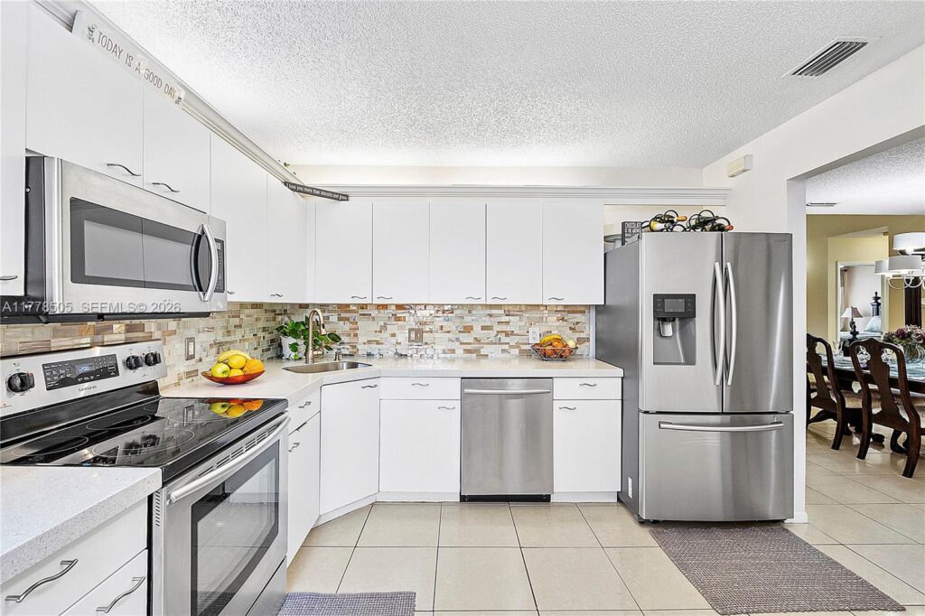 4101 E Coral Tree Cir # 313, Coconut Creek FL 33073