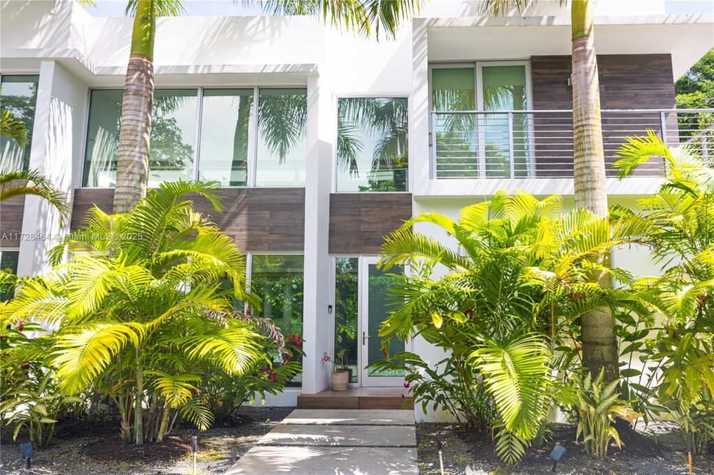 6790 SW 72 STREET, South Miami FL 33143