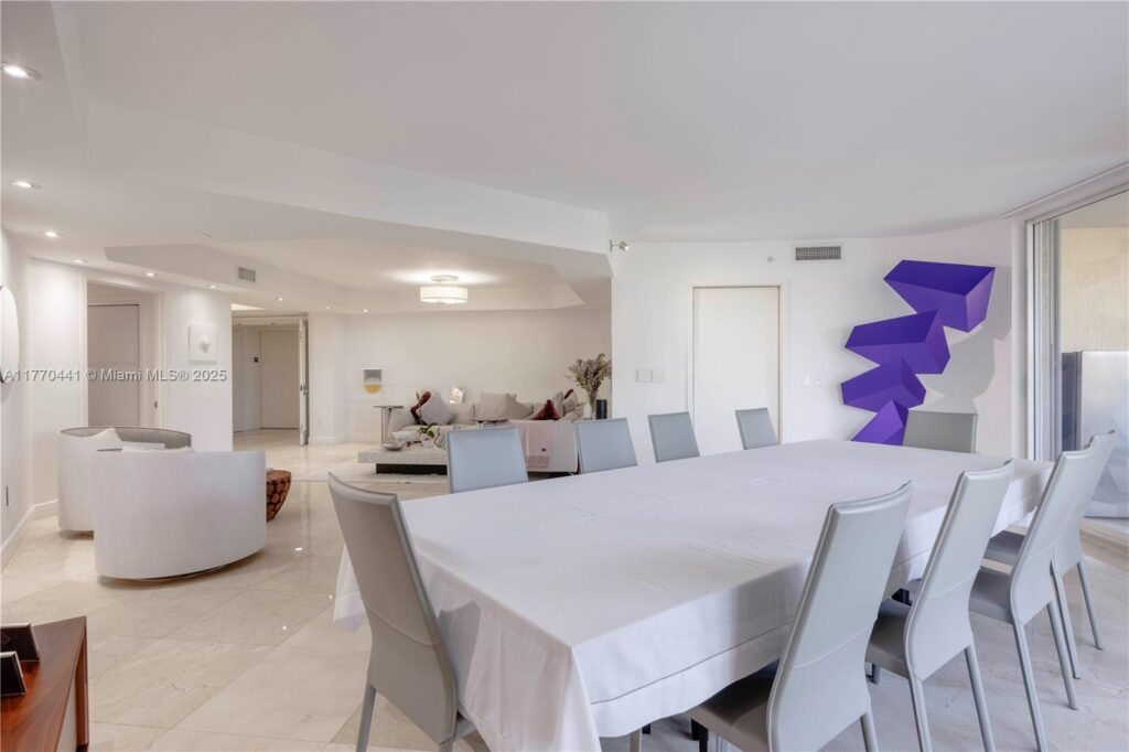 765 Crandon Blvd # 307, Key Biscayne FL 33149