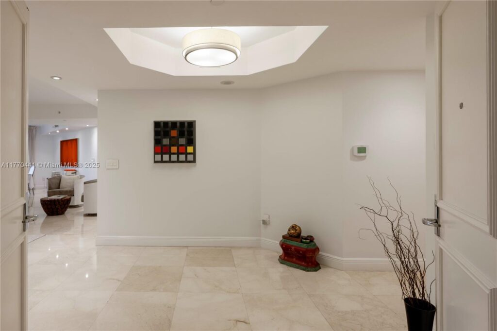 765 Crandon Blvd # 307, Key Biscayne FL 33149