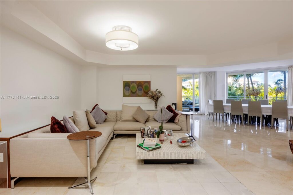765 Crandon Blvd # 307, Key Biscayne FL 33149
