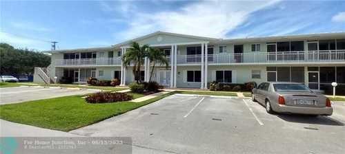 2100 NE 38th Street # 222, Lighthouse Point FL 33064