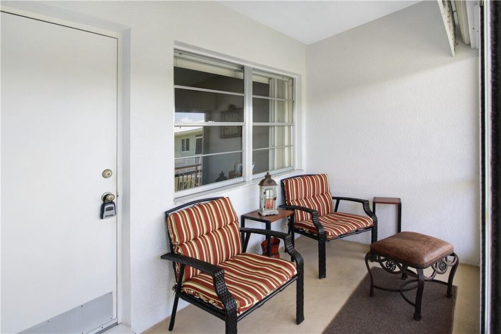 2100 NE 38th Street # 222, Lighthouse Point FL 33064