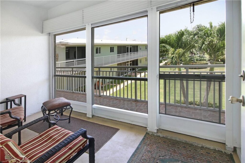 2100 NE 38th Street # 222, Lighthouse Point FL 33064