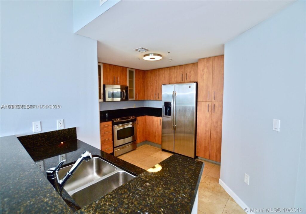 7900 Harbor Island Dr # 806, North Bay Village FL 33141