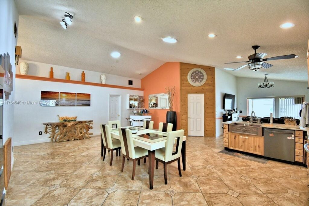 260 CHESHIRE WAY, Davenport FL 33897