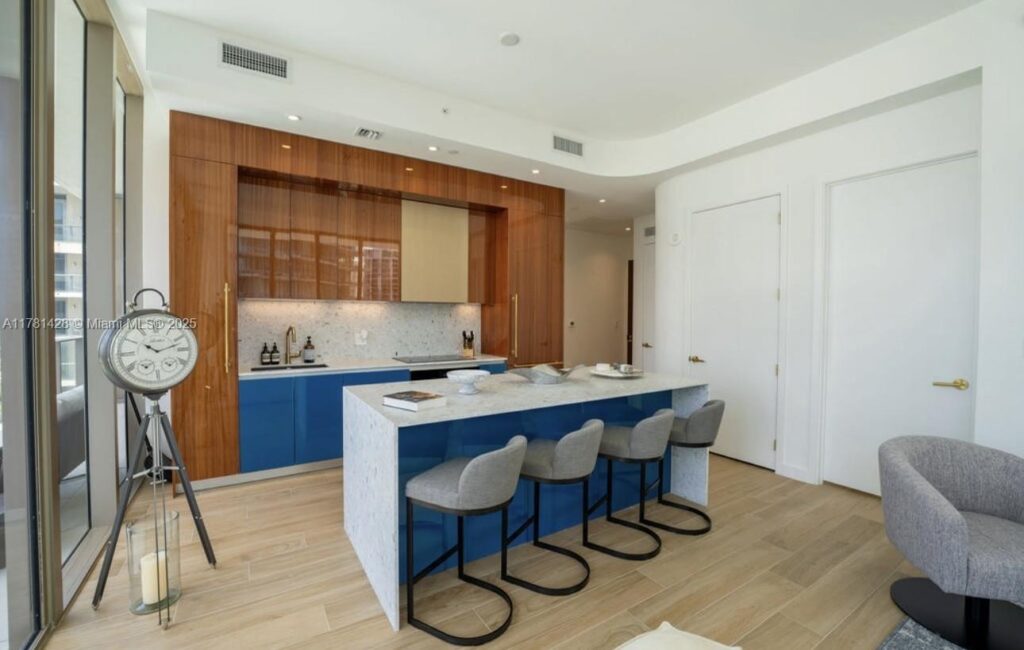 2655 S Bayshore Drive # 1109, Coconut Grove FL 33133