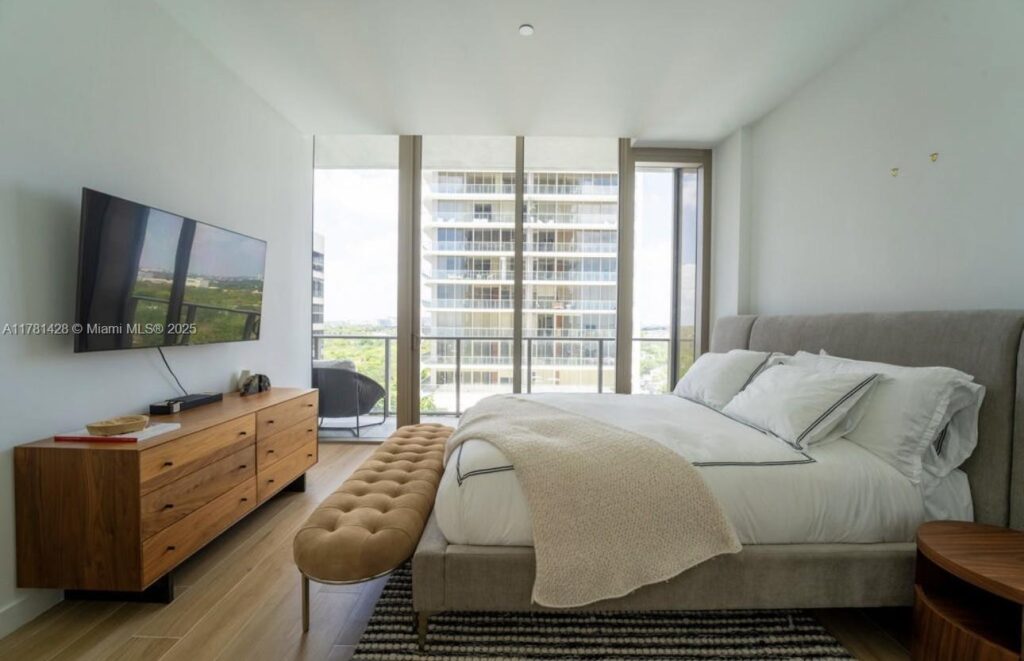 2655 S Bayshore Drive # 1109, Coconut Grove FL 33133