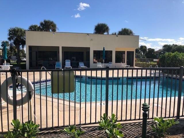 6303 SE Williamsburg Drive # 201, Hobe Sound FL 33455