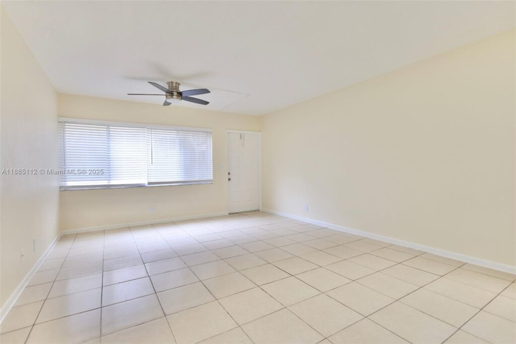 10016 Twin Lakes Dr # C, Coral Springs FL 33071