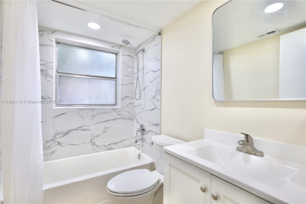 10016 Twin Lakes Dr # C, Coral Springs FL 33071