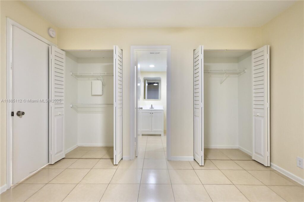 10016 Twin Lakes Dr # C, Coral Springs FL 33071