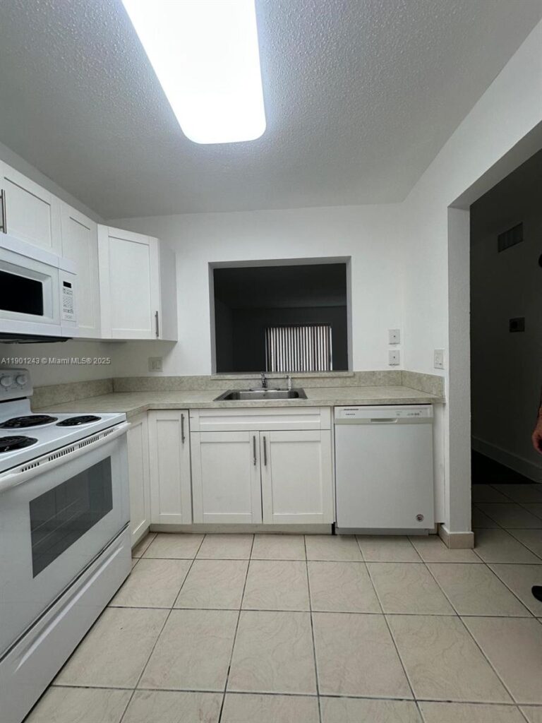 18101 NW 68th Ave # E210, Hialeah FL 33015