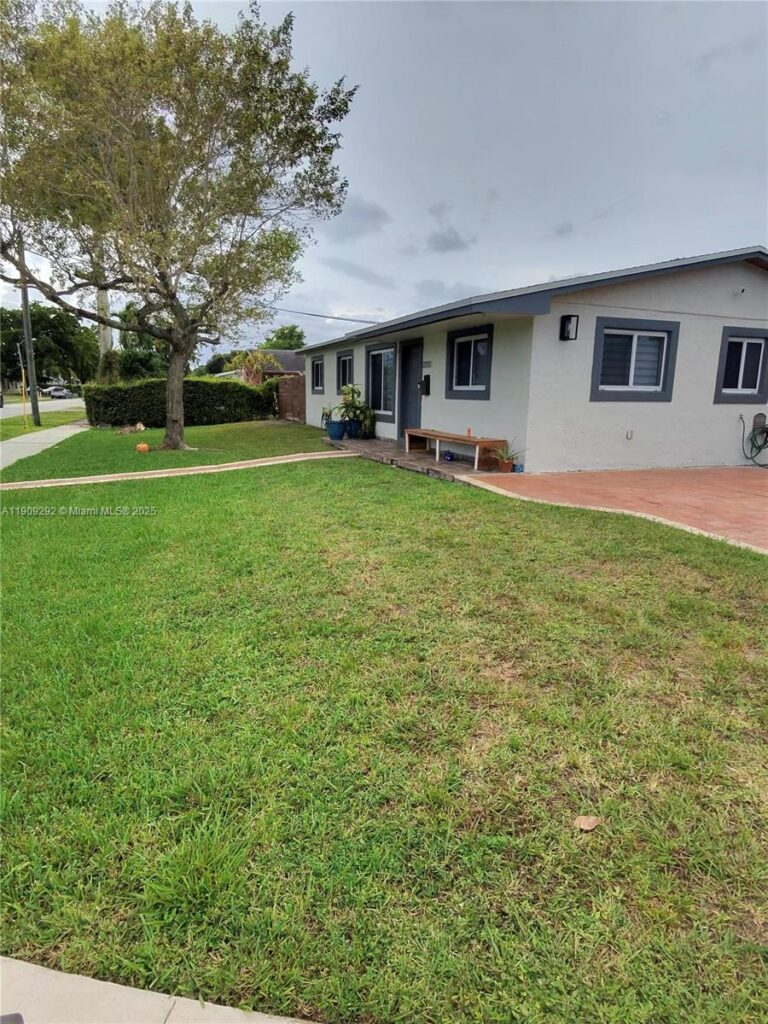 20180 NW 14th Ct, Miami Gardens FL 33169