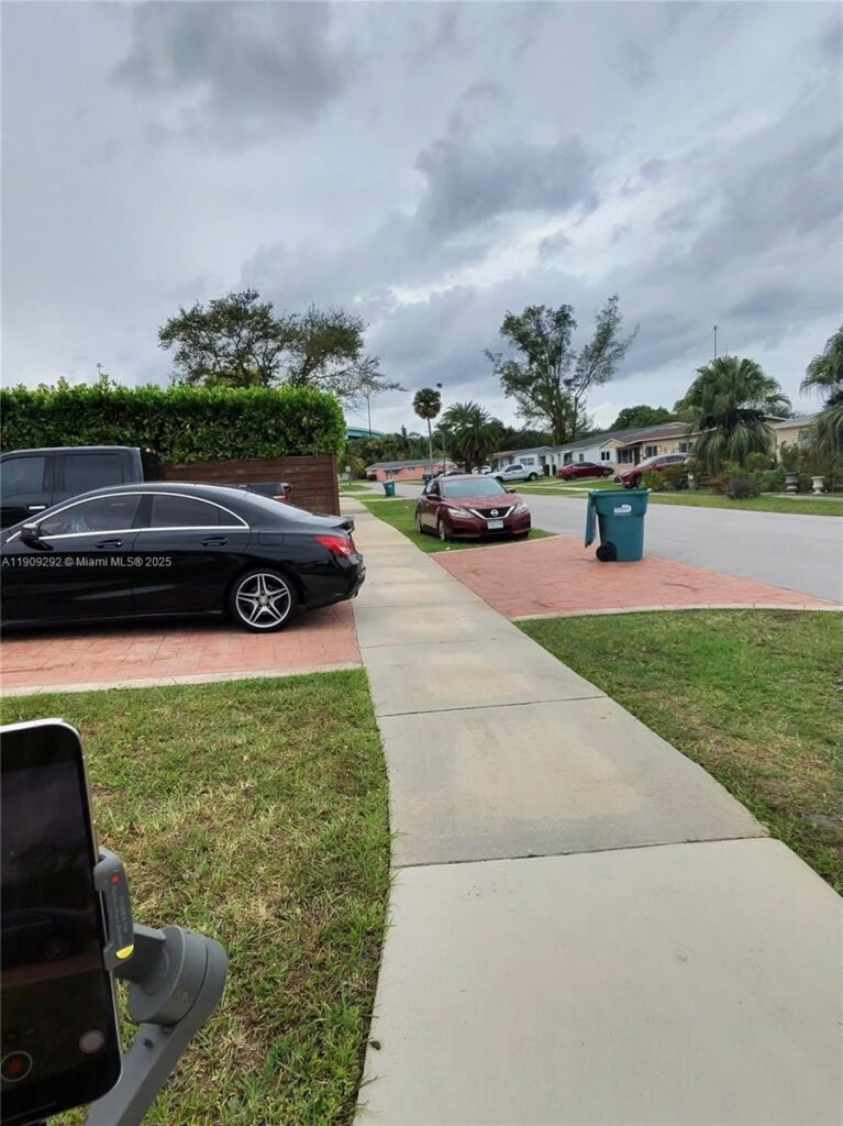 20180 NW 14th Ct, Miami Gardens FL 33169