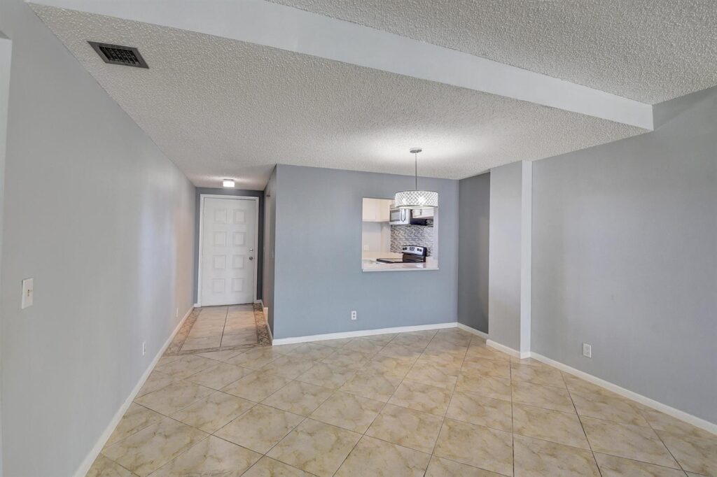 890 N Federal Highway # 206, Lantana FL 33462