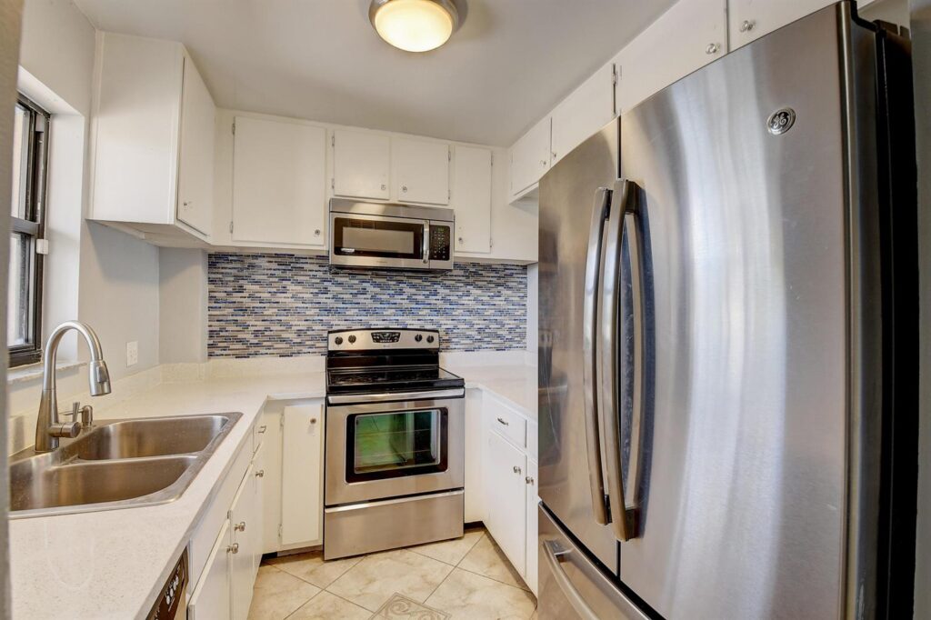 890 N Federal Highway # 206, Lantana FL 33462