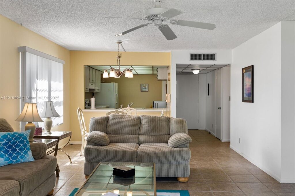 1087 Forest Lakes Drive # 309, Naples FL 34105