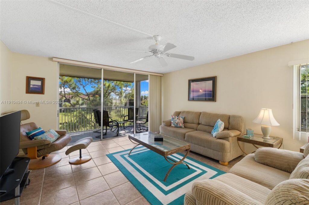 1087 Forest Lakes Drive # 309, Naples FL 34105