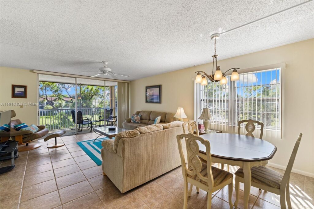 1087 Forest Lakes Drive # 309, Naples FL 34105