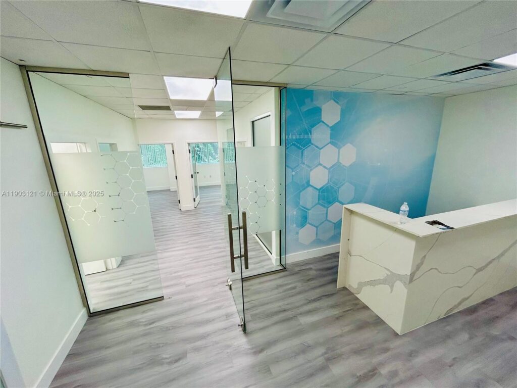10305 NW 41st St # 216, Doral FL 33178