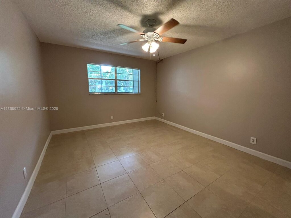 6505 Winfield Blvd # 18, Margate FL 33063