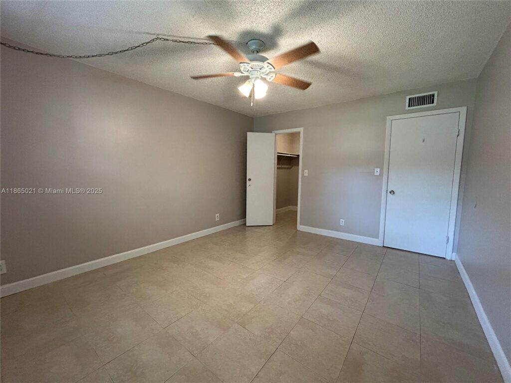 6505 Winfield Blvd # 18, Margate FL 33063