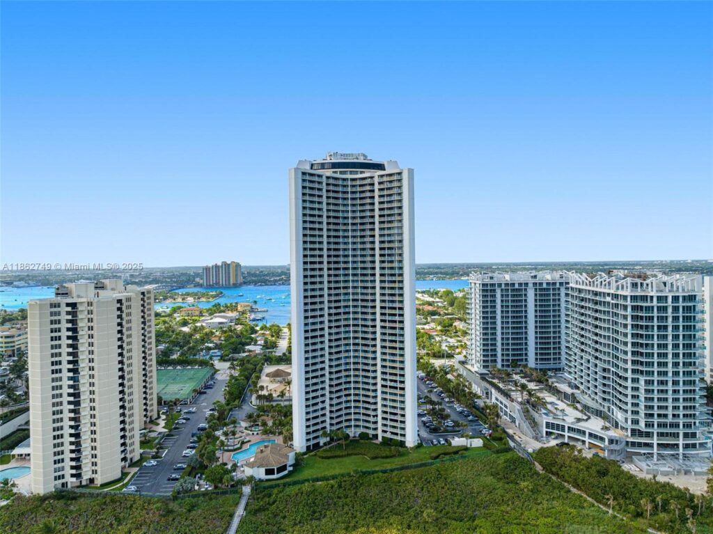 3000 N Ocean Dr # 24H, Singer Island FL 33404