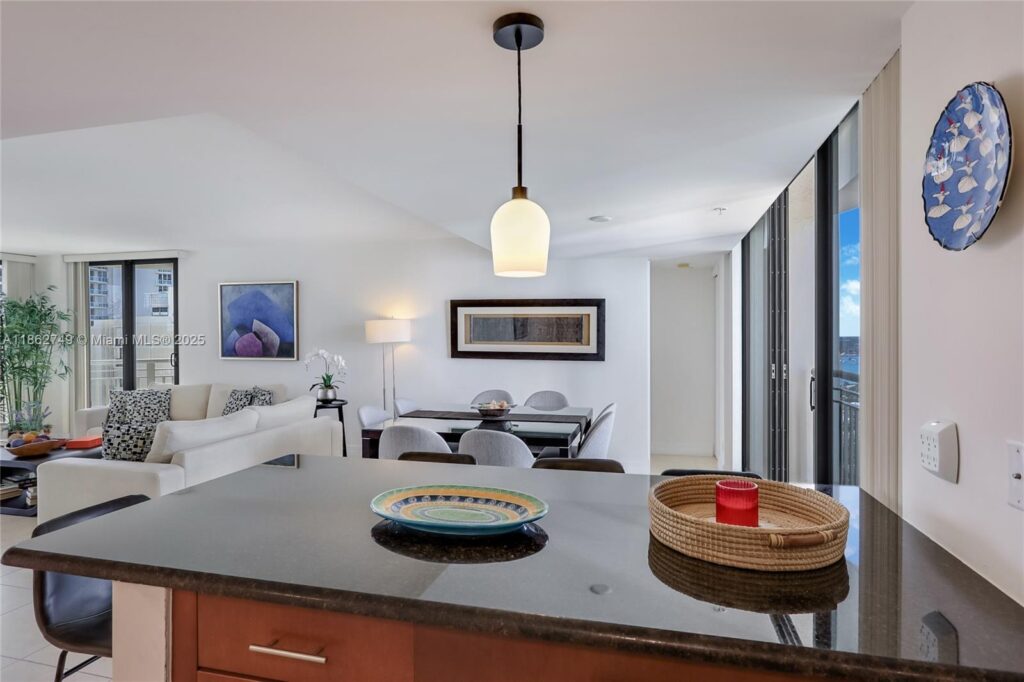 3000 N Ocean Dr # 24H, Singer Island FL 33404