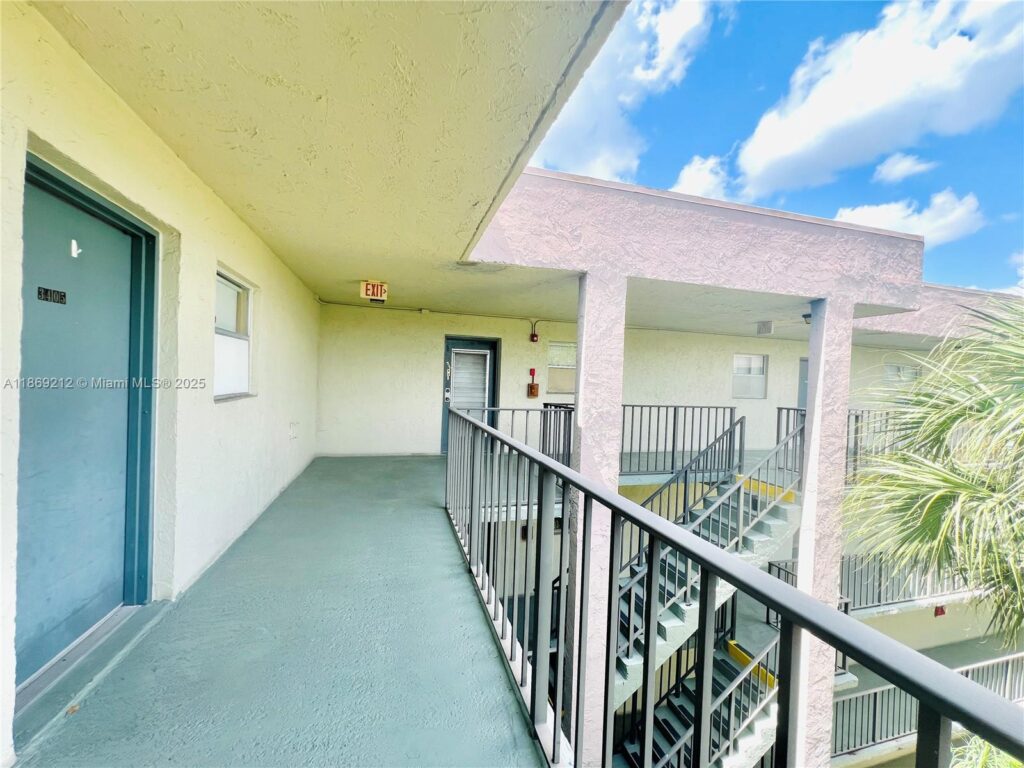 1820 SW 81st Ave # 3405, North Lauderdale FL 33068