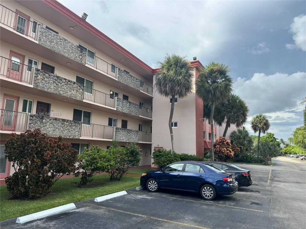 1101 NW 58th Ter # 108, Sunrise FL 33313
