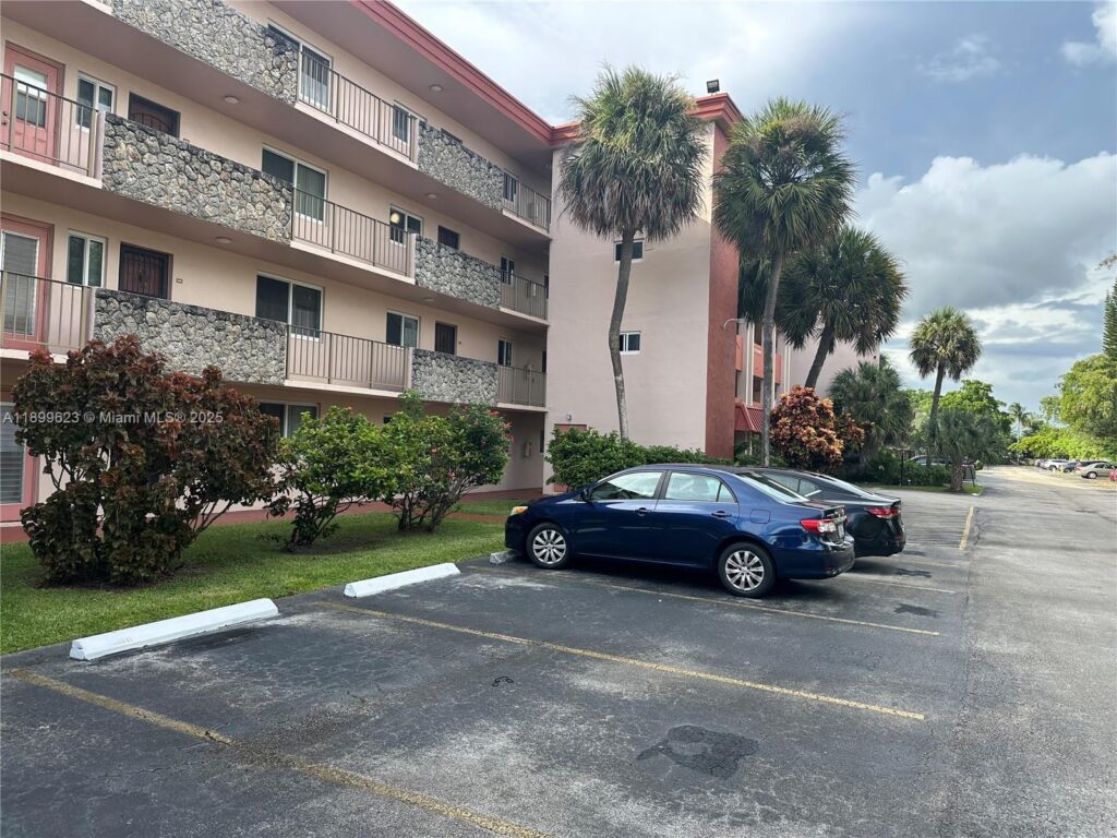 1101 NW 58th Ter # 108, Sunrise FL 33313