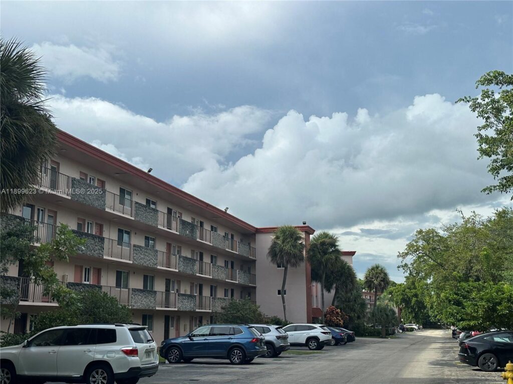 1101 NW 58th Ter # 108, Sunrise FL 33313