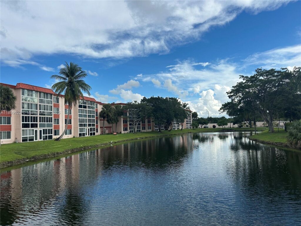 1101 NW 58th Ter # 108, Sunrise FL 33313