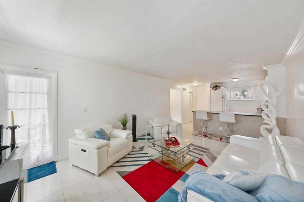 2581 N Garden Drive # 206, Lake Worth FL 33461