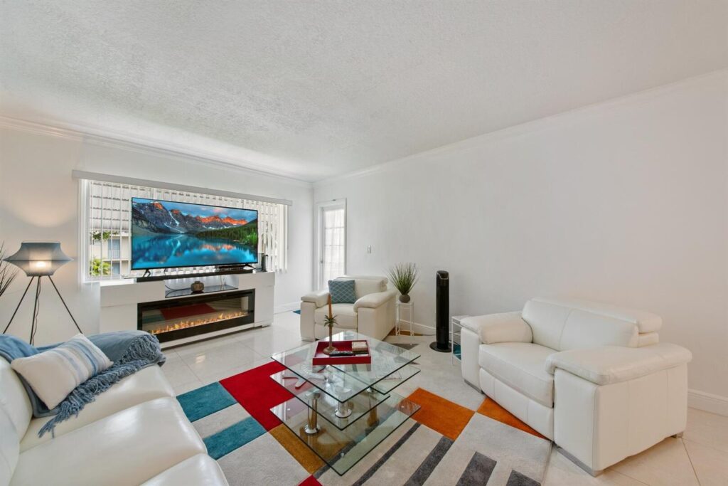 2581 N Garden Drive # 206, Lake Worth FL 33461