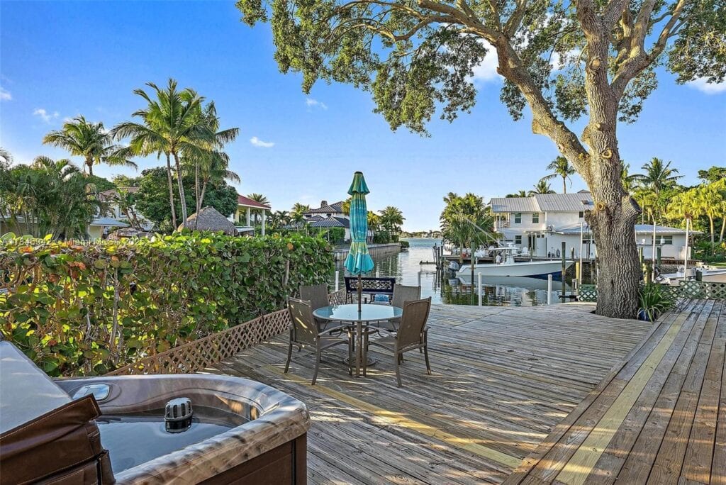 934 Penn Trl, Jupiter FL 33458